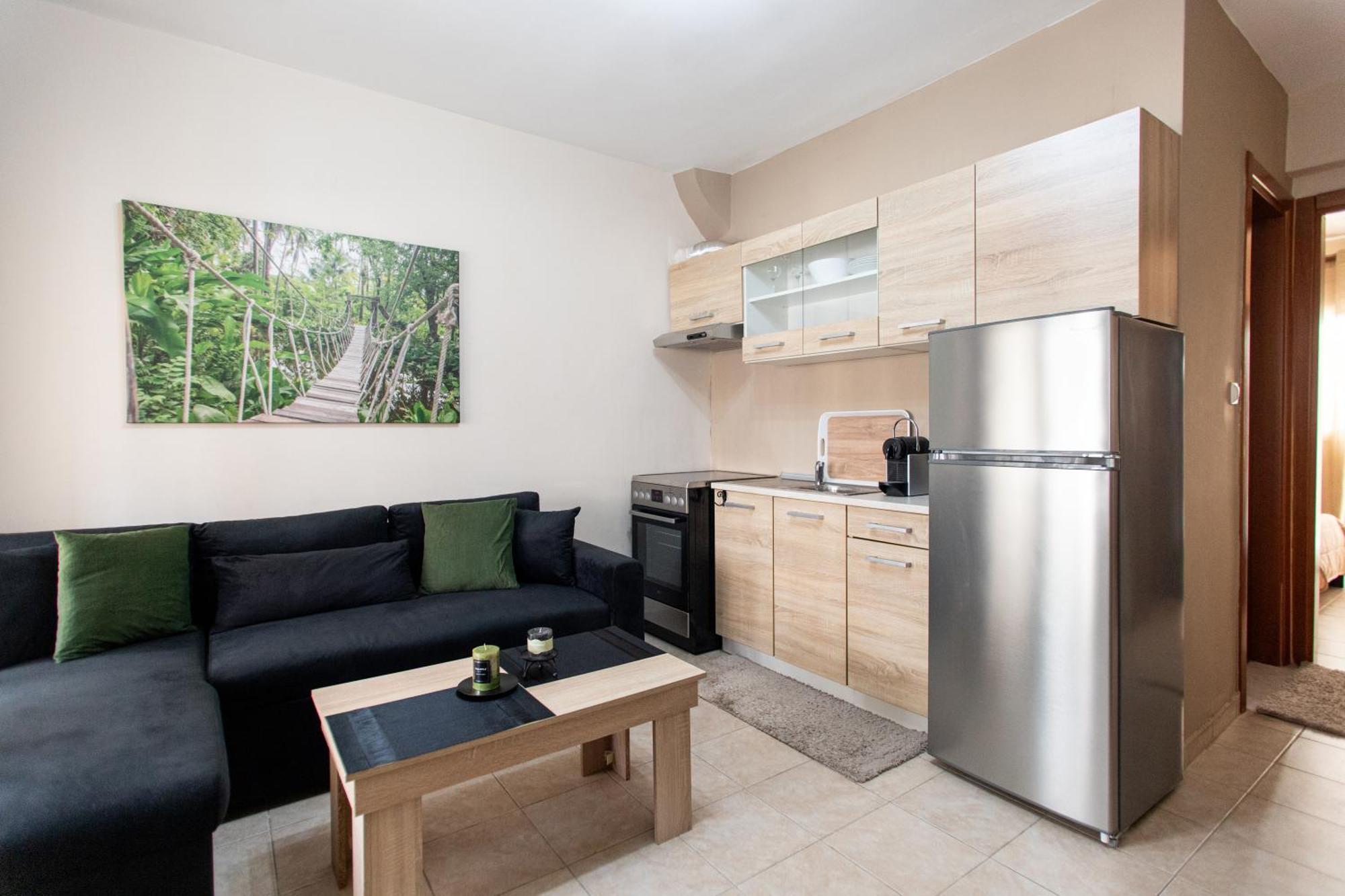 Unique Modern Apartment อเล็กซานโดรโพลิส ภายนอก รูปภาพ