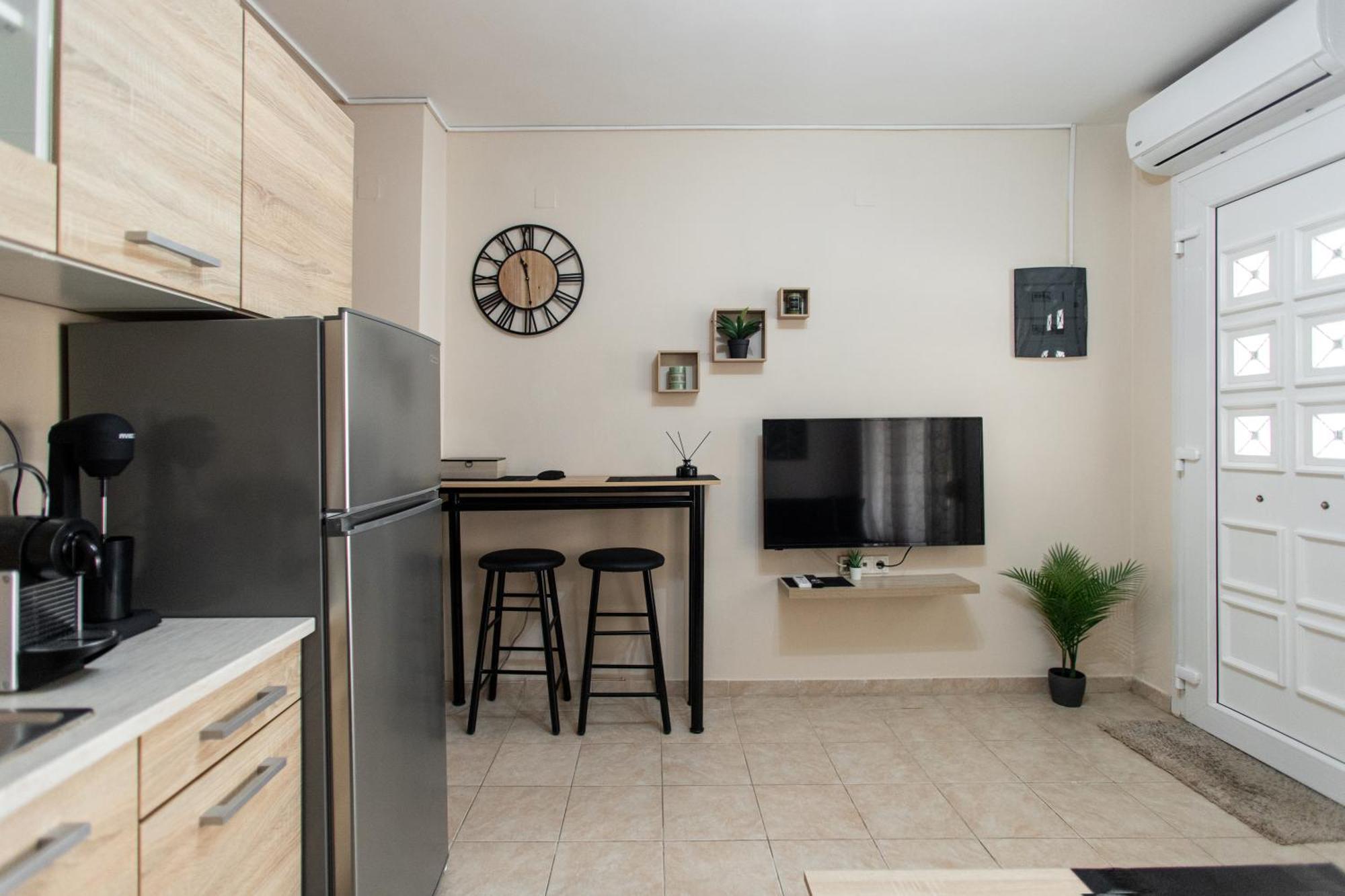 Unique Modern Apartment อเล็กซานโดรโพลิส ภายนอก รูปภาพ